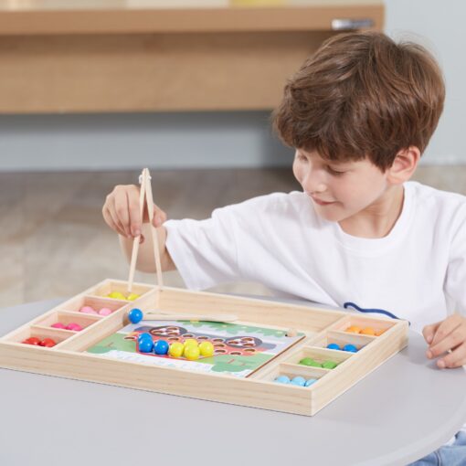 Medinių kamuoliukų žaidimas pagauk ir sužaisk Montessori galvosūkį