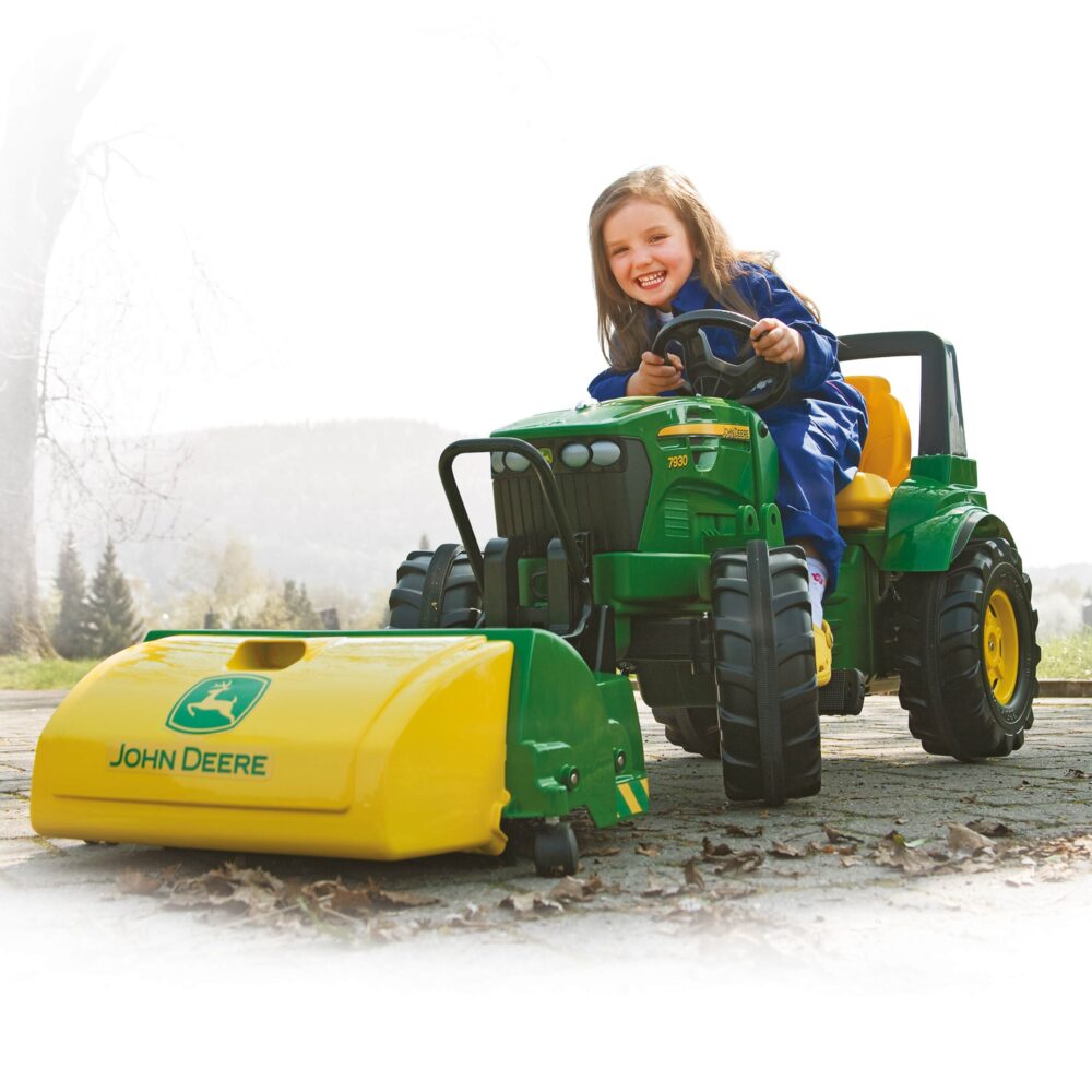Pedaalidega traktor &ndash; roheline