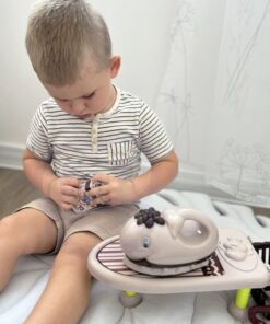Lyginimo lenta su muzika ir priedais