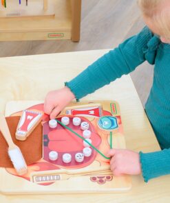 MASTERKIDZ Mokymasis sveikos burnos higienos ant šuns pavyzdys – Montessori švietimo sienos lenta