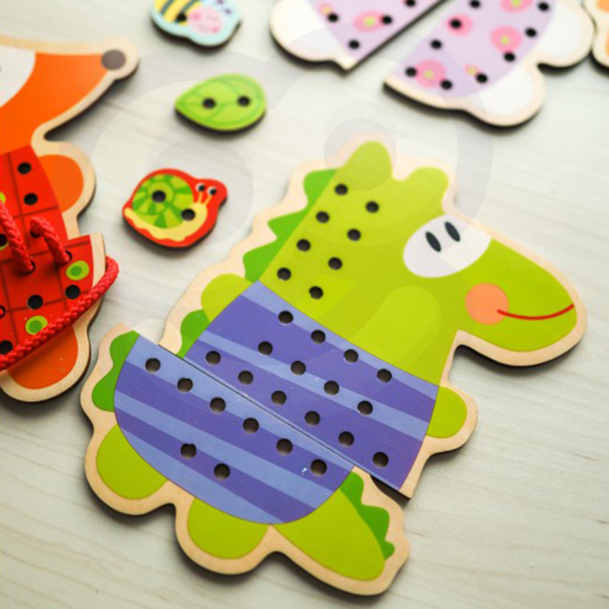 WOOPIE GREEN mediniai nėriniai 5 viename gyvūnai siūlams vėrti WOOPIE GREEN mediniai nėriniai 5 viename gyvūnai siūlams vėrti