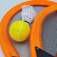 WOOPIE didelių vaikiškų badmintono rakečių rinkinys + plunksninė