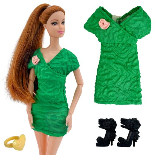 Lėlė Emi Fashion Surprise – su 12 paslėptų staigmenų ir aksesuarais