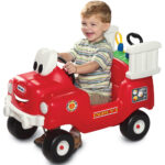 Little Tikes gaisrinės mašinėlė – paspirtukas su pompa ir vandens žarna