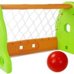 Vaikiški žali–oranžiniai futbolo vartai su kamuoliuku
