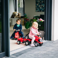 Falk Baby Case IH traktoriukas–stumdukas su priekaba