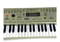 MQ807 muzikinis pianinas su mikrofonu