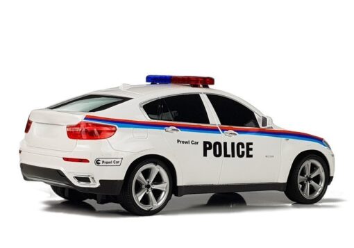 Nuotoliniu būdu valdomas policijos kupė automobilis