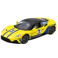 1:22 metalinis sportinis automobilis geltonas