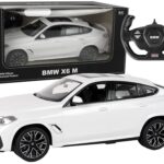 Bmw X6 M baltas automobilis su pultu