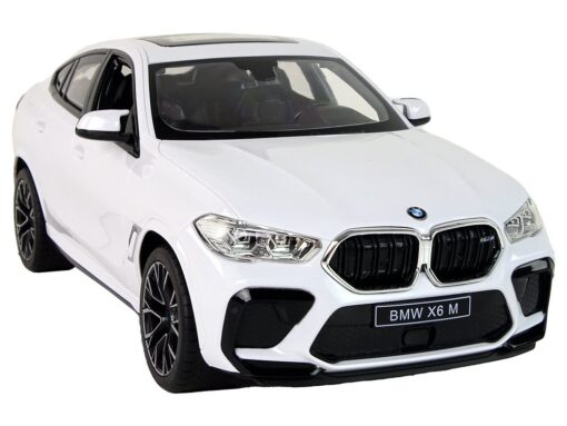 Bmw X6 M baltas automobilis su pultu