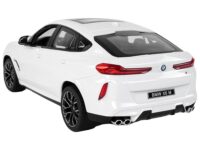 Bmw X6 M baltas automobilis su pultu