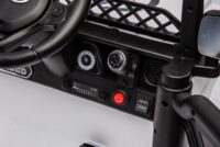 Elektrinis automobilis Toyota FJ baltas