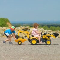 FALK „Komatsu“ pedalinis traktorius su ekskavatoriaus kaušu ir priekaba