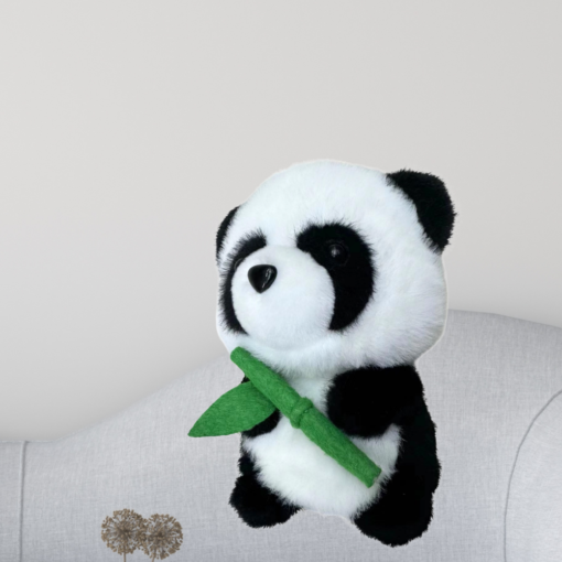 Pliušinė panda su bambuku 18 cm