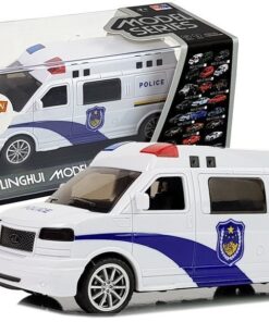 Policijos automobilis su traukimo mechanizmu