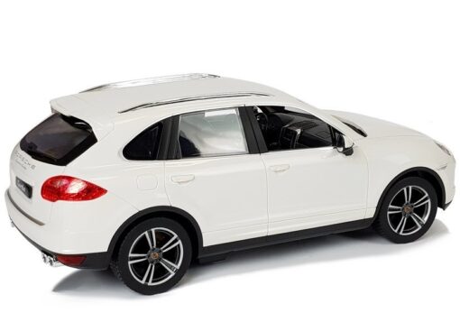 Porsche Cayenne RASTAR 1:14 – baltas nuotolinio valdymo automobilis (2.4G)