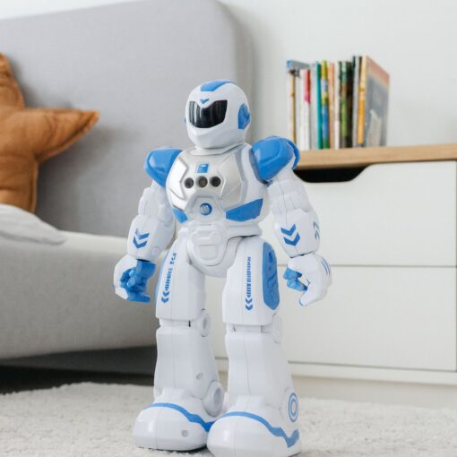 SMART BOT – interaktyvus edukacinis robotas su kalbėjimo ir šokio funkcijomis