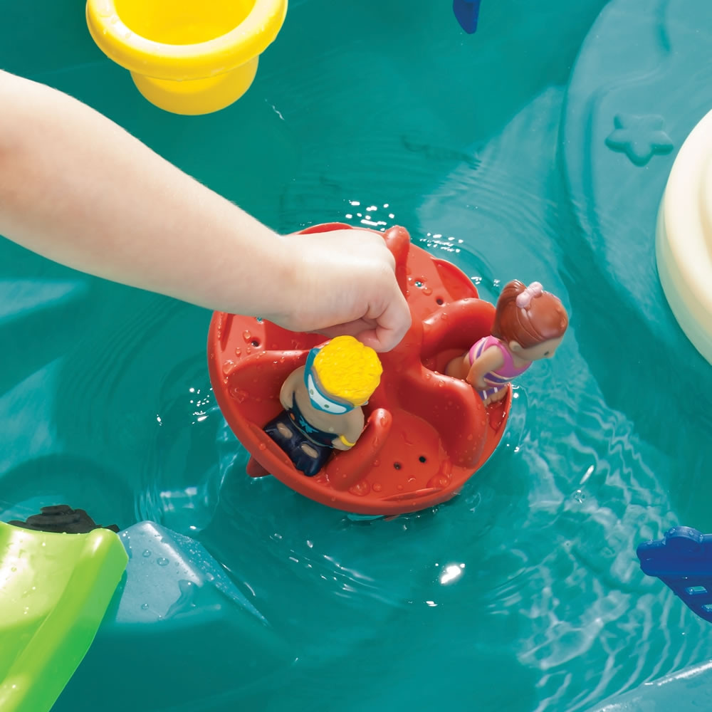 Step2 &bdquo;Splish Splash Seas&ldquo; veelaud saare ja tarvikutega