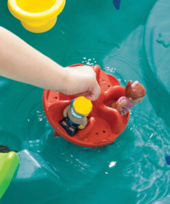 Step2 „Splish Splash Seas“ vandens stalas su sala ir priedais.