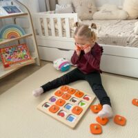 Viga „Memory – Atspėk paveikslėlius“ atminties žaidimas – 10 Montessori kortelių.