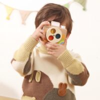 „VIGA“ medinis fotoaparatas – spalvos ir garsai