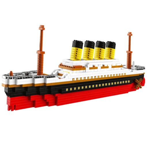 3327 dalių Titanic laivo konstruktorius