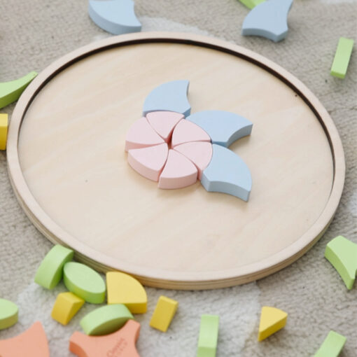Classic World pastelsetes toonides Montessori mandala &ndash; lillemosaiikpusle lastele