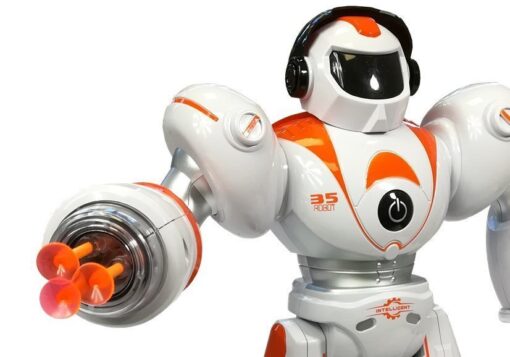Nuotoliniu būdu valdomas robotas su šaudymo funkcija