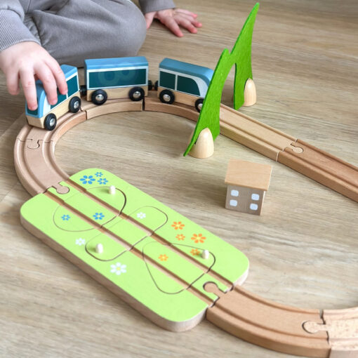 Classic World medinė Montessori traukinio trasa