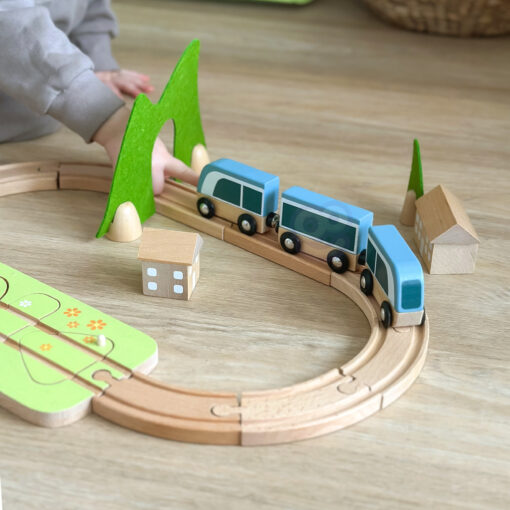 Classic World medinė Montessori traukinio trasa