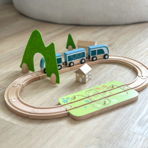 Classic World medinė Montessori traukinio trasa