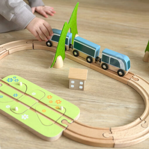 Classic World medinė Montessori traukinio trasa