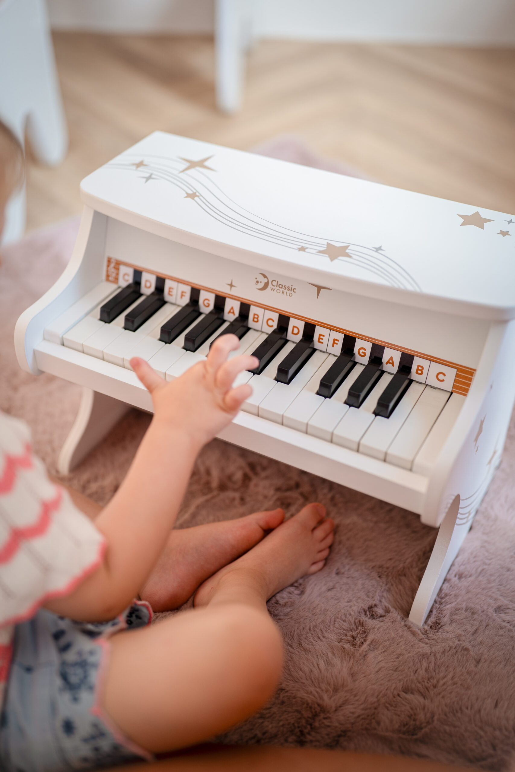 Classic World medinis juodas pianinas „Fantasy“