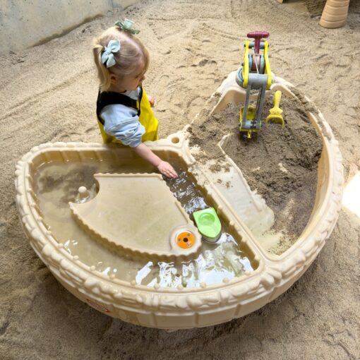 Little Tikes statybų tematikos smėlio ir vandens stalas su koparka