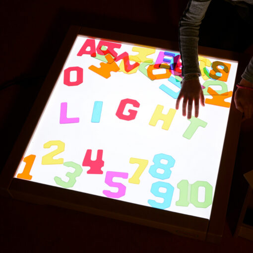 Masterkidz LED sensorinė šviesdėžė su spalvų keitimu + 140 el. mozaika