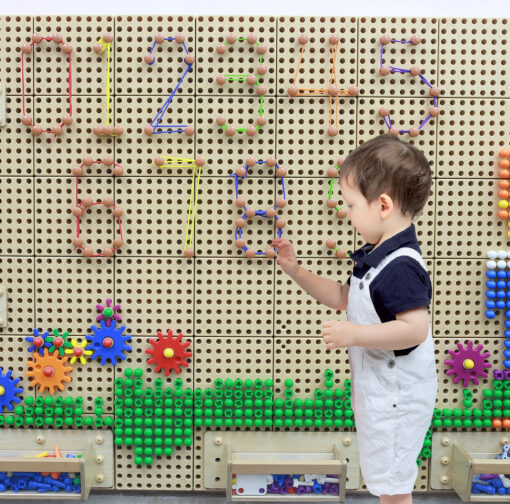 Masterkidz laisvai pastatoma STEM lenta „Namelis“