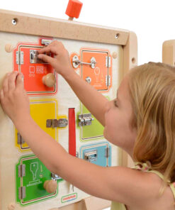 Masterkidz medinė edukacinė lenta „Užraktų atidarymas ir uždarymas“