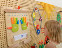 Masterkidz medinė matematinė manipuliacinė lenta „Mokausi skaičiuoti iki 10“