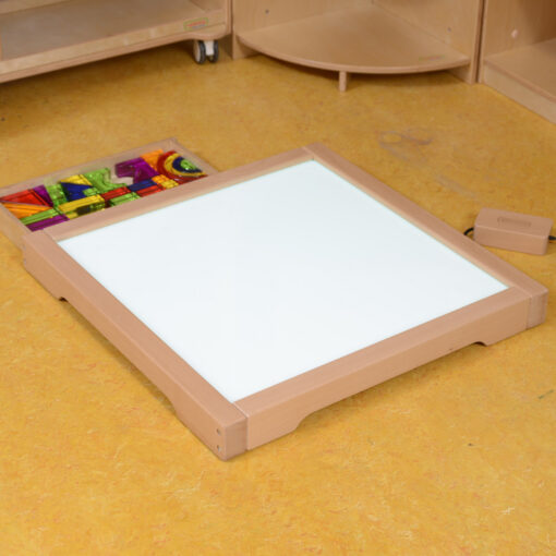 Masterkidz medinis LED šviesos panelis su spalvų keitimu