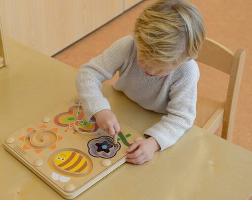 Masterkidz medinis magnetinis labirintas „Vabaliukai“