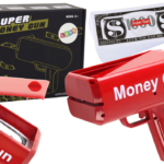 Raudona Money Gun pinigų šaudyklė – su banknotais