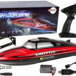 Raudonas nuotolinis motorlaivis su autopilotu ir LED