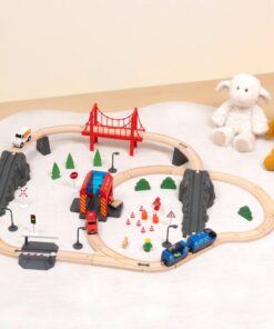 Tooky Toy medinė gaisrinės traukinio trasa su elektrine lokomotyva