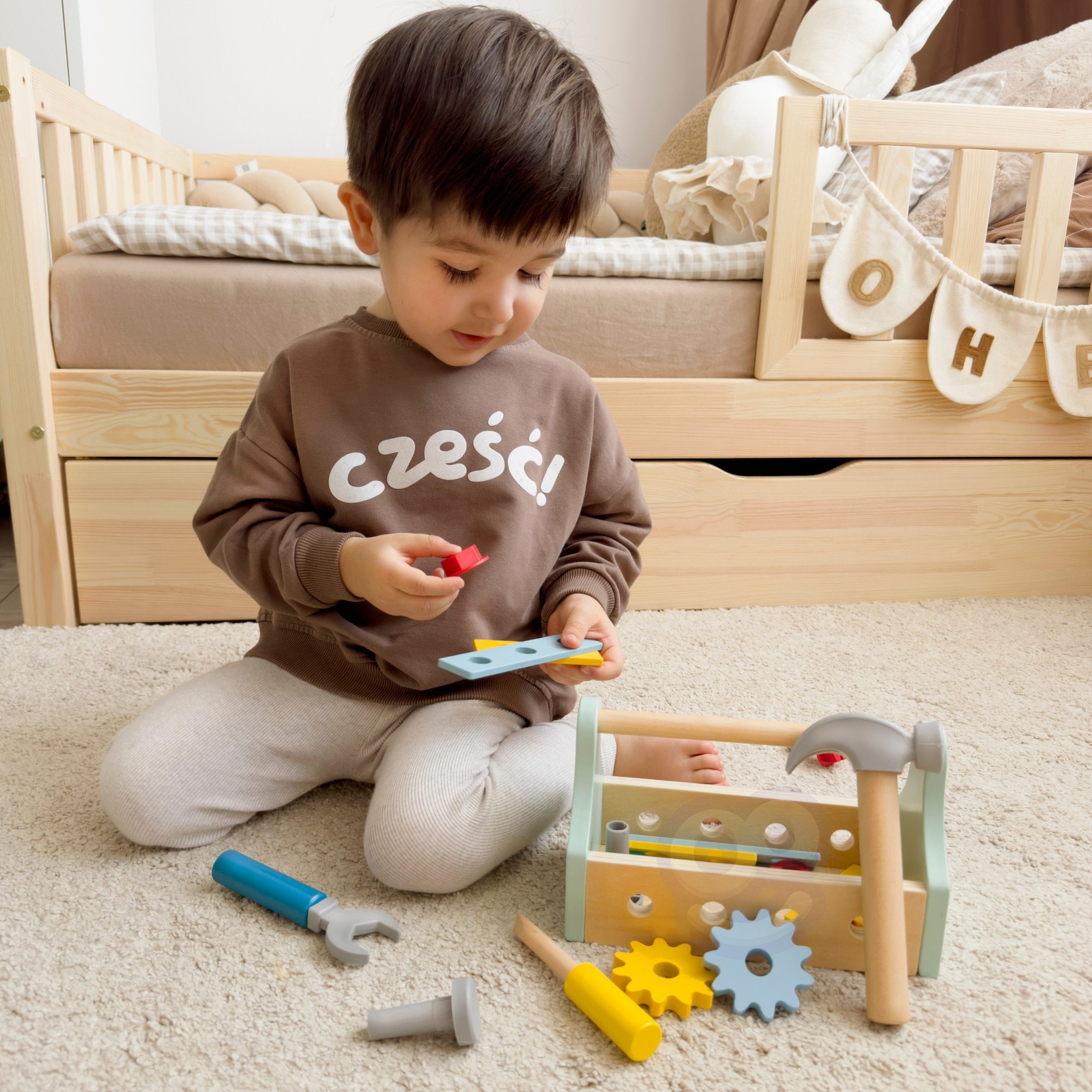 Tooky Toy medinė įrankių dėžė su 18 detalių rinkiniu