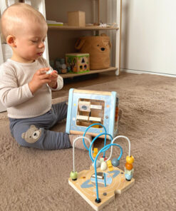 Tooky Toy medinė kosmoso aktyvumo kubo stotis
