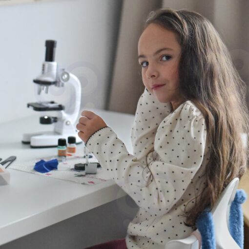 Vaikiškas mikroskopo rinkinys su 1200x didinimu ir išmaniuoju laikikliu