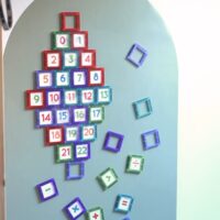 Woopie magnetinės edukacinės kaladėlės – su skaičių kortelėmis ir spalvotais kvadratais