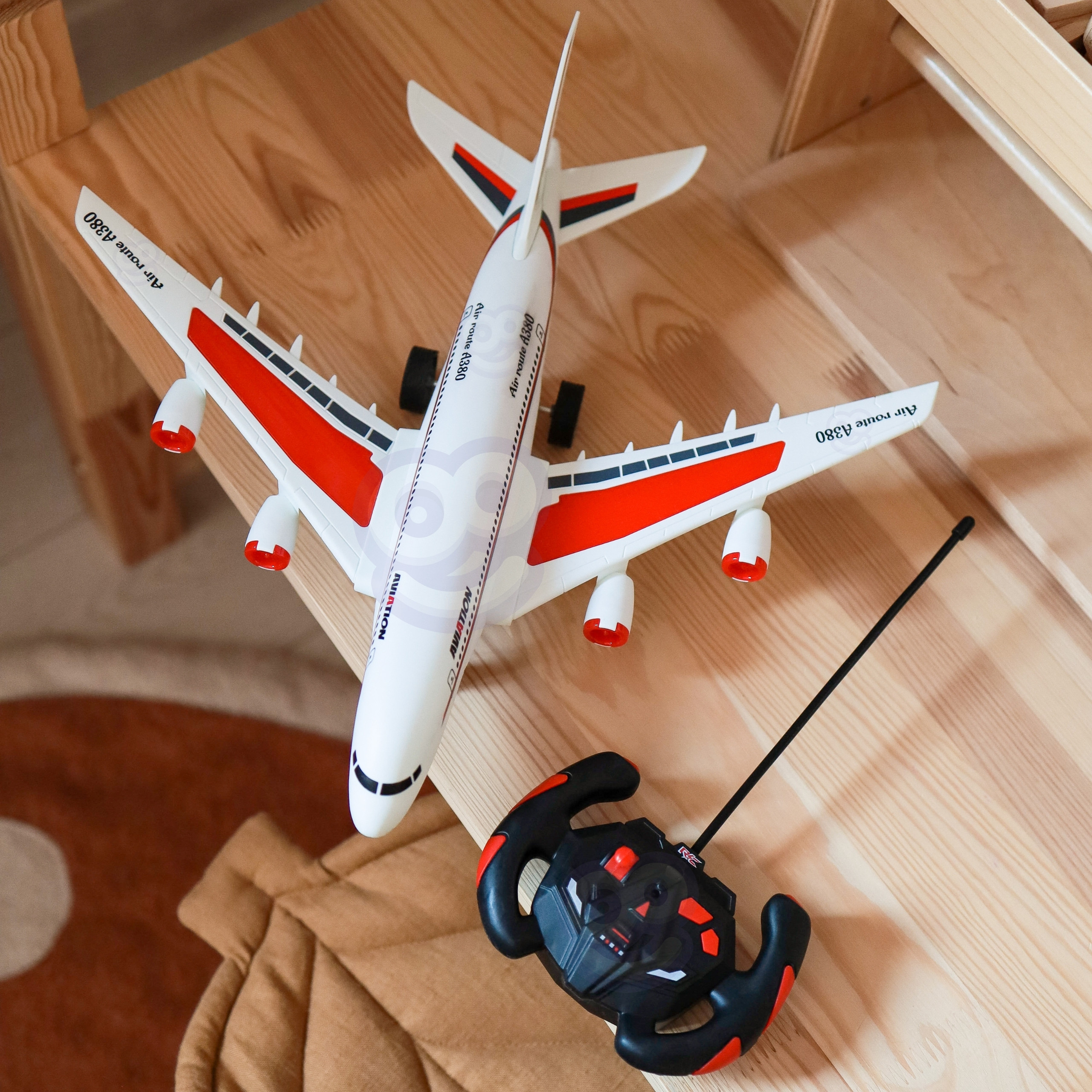 Woopie nuotoliniu būdu valdomas keleivinis lėktuvas AIRLINE