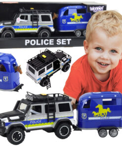 Woopie policijos visureigis su žirgų priekaba